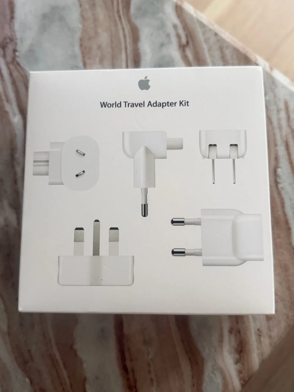 Apple World Travel Adapter Kit - NWT